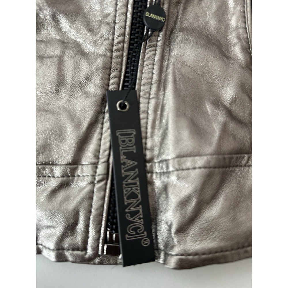 New Blank NYC Jacket Women's XS Silver Faux Leather Pockets Moto Crop Outdoor - Picture 6 of 13